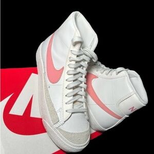 Nike Blazer Mid ‘77 White Gray and Pink Shoes *WITH BOX